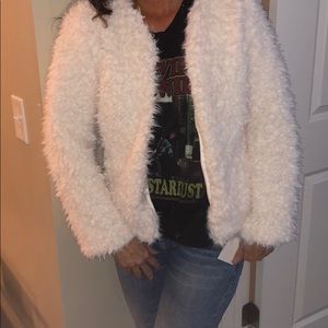 Kensie shaggy jacket size S/M
